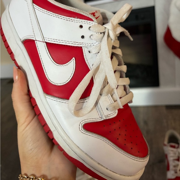 RED AND WHITE LOW DUNKS - Picture 3 of 3